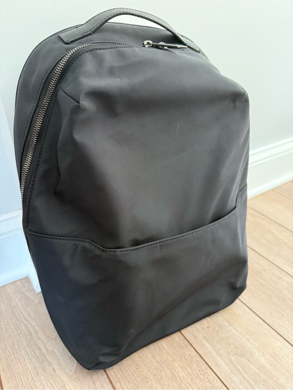 Away Everywhere Zip Backpack black